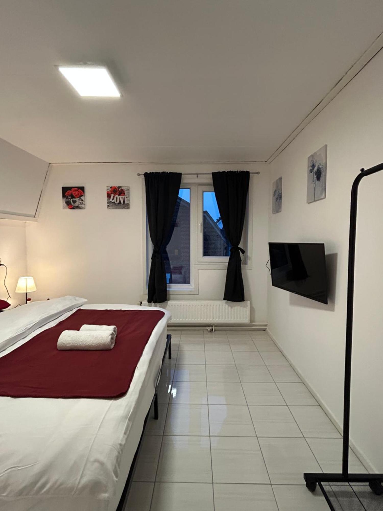 Gorgeous & Spacious House In Heart Of Terneuzen! *